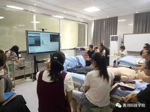 醫(yī)學(xué)院組織青年教師進行臨床技能培訓(xùn)