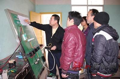 龍山創(chuàng)新就業(yè)培訓(xùn)方式 更多農(nóng)民吃上&ldquo;技能飯&rdquo;_新聞中心_新浪網(wǎng)