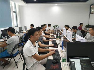 就業(yè)培訓(xùn)班無錫培訓(xùn)零基礎(chǔ)培訓(xùn)