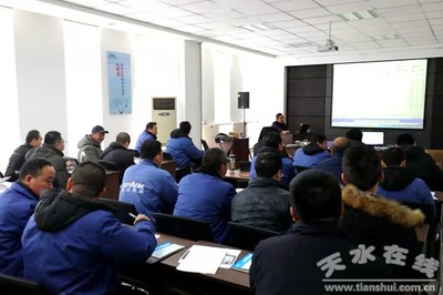 星火機床公司開展營銷人員新產(chǎn)品相關(guān)知識技能培訓(圖)
