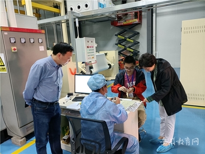 掌握技術(shù)提升技能 宣城市機(jī)電學(xué)校組織教師下企業(yè)實踐