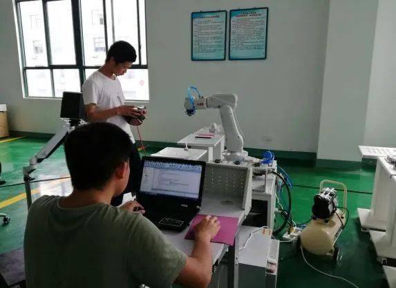 寧職院工業(yè)機器人技術專業(yè),等待優(yōu)秀的你